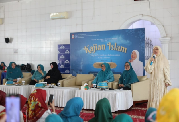 TP PKK Kota Makassar Gelar Kajian Islam, Hadirkan Ustadzah Dewi Yull