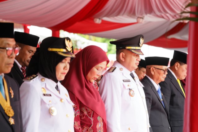 Munafri–Aliyah dan Ketua TP PKK, Hadiri Upacara Kemerdekaan ke-80 RI di Tingkat Provinsi Sulsel