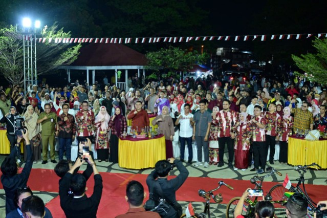 Munafri dan Aliyah Hadiri Pesta Rakyat Tamalate, Tampilkan Program Unggulan Pemkot Makassar