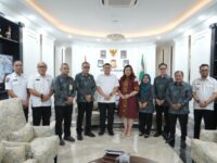 Wali Kota Makassar Tekankan Pengawasan Transaksi Pinjol, Dukung BPR Tumbuh Lebih Baik