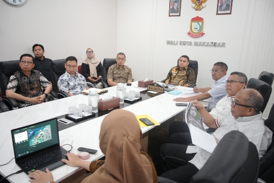 Pemkot Makassar Sambut Investasi, Tekankan Investor Wajib Taat Aturan
