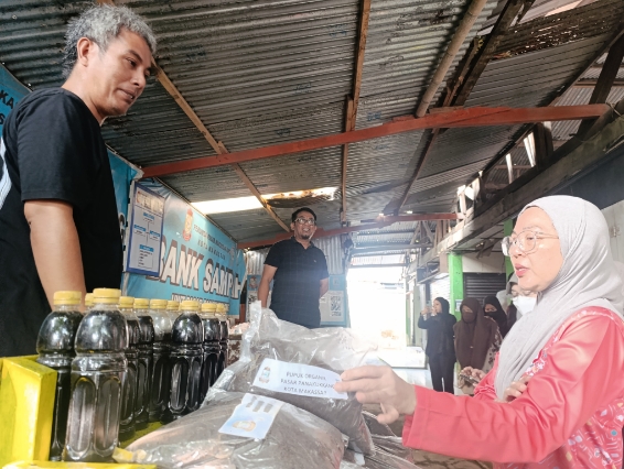 Ketua TP PKK Makassar, Ajak Pedagang Ikut Kelola Sampah