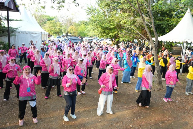 Senam, Outbound, hingga Lomba Masak Warnai Family Gathering PKK Makassar