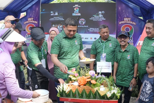 Wali kota dan Ketua TP PKK Makassar Ramaikan Fun Walk dan Launching Urban Farming di Bukit Baruga Antang