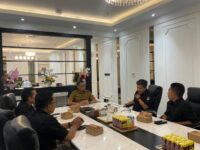 Terima Plt Dirut Perumda Parkir Makassar, Sekda Zulkifly Dorong Optimalisasi Pendapatan Sektor Parkir