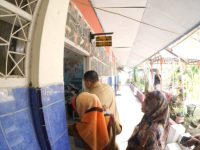 Empat Dekade Berlalu, Munafri Kembali Menjejak SD Cek Fasilitas Tempat Ia Bersekolah