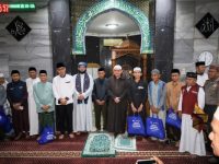 Subuh Bersama Warga di Masjid Darun Naim, Munafri Serukan Ramadan Bersih, Tertib, dan Khusyuk