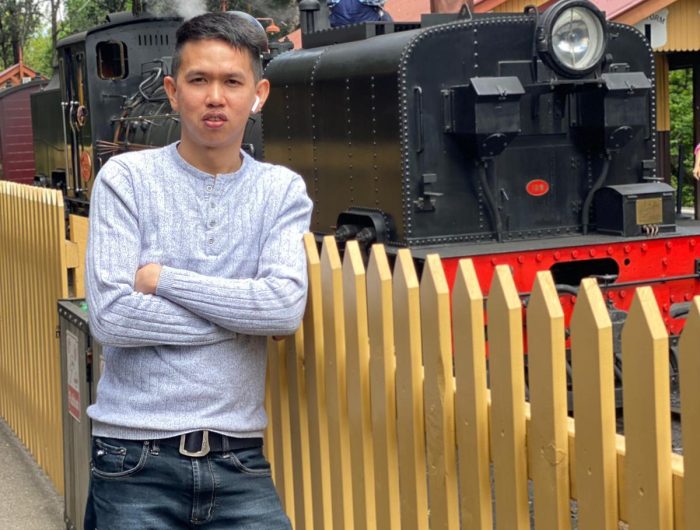 Ketika Kitab Suci Direduksi Menjadi Ritual: Catatan Kritis tentang Mimbar Jumat